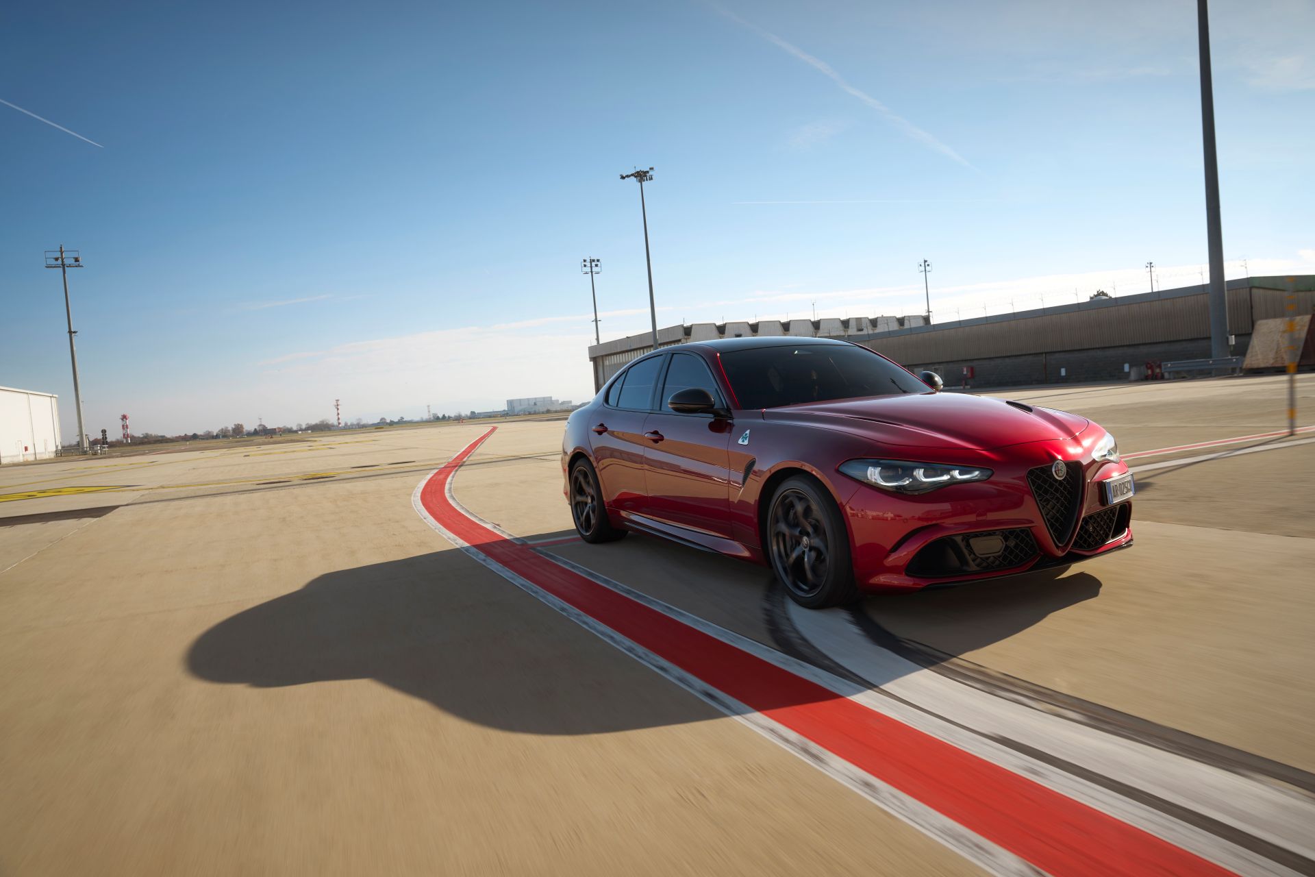 alfa-romeo-giulia-quadrifoglio-collezione-carnet-hir-5