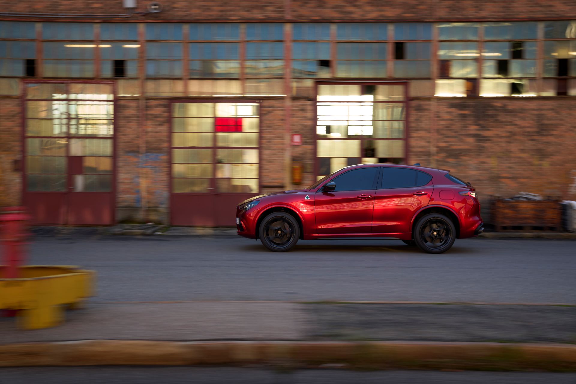 alfa-romeo-giulia-quadrifoglio-collezione-carnet-hir-3