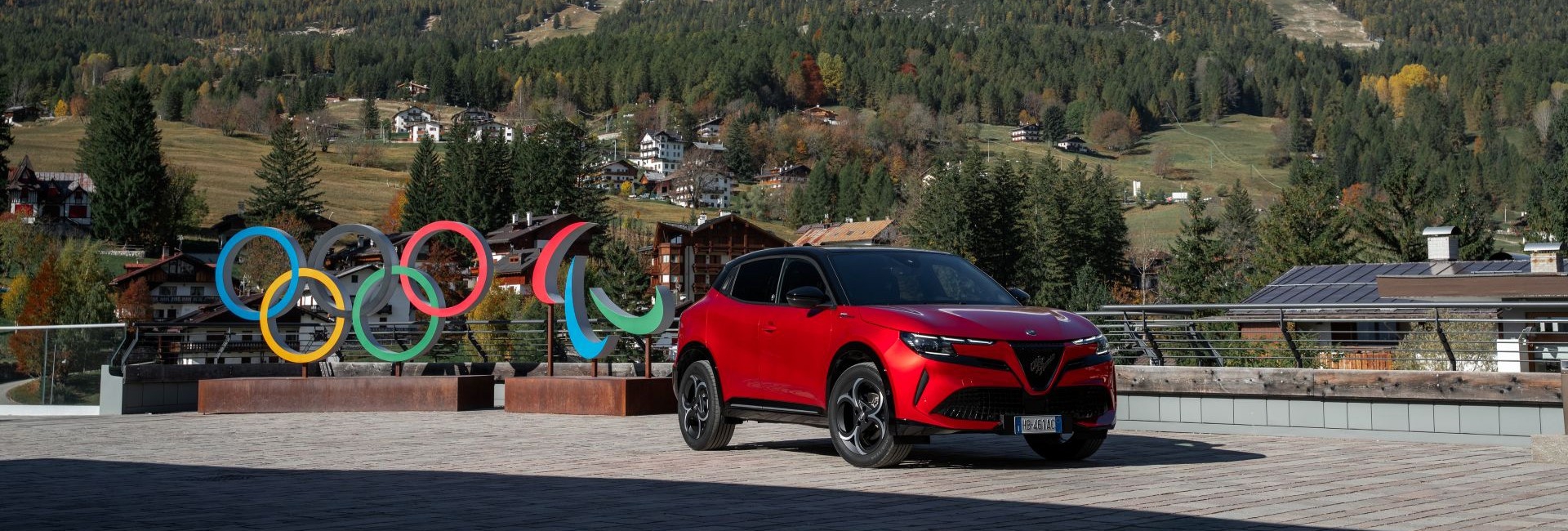 Alfa Romeók, Fiatok, Lanciák és Maseratik szállítják a téli olimpia versenyzőit és vendégeit