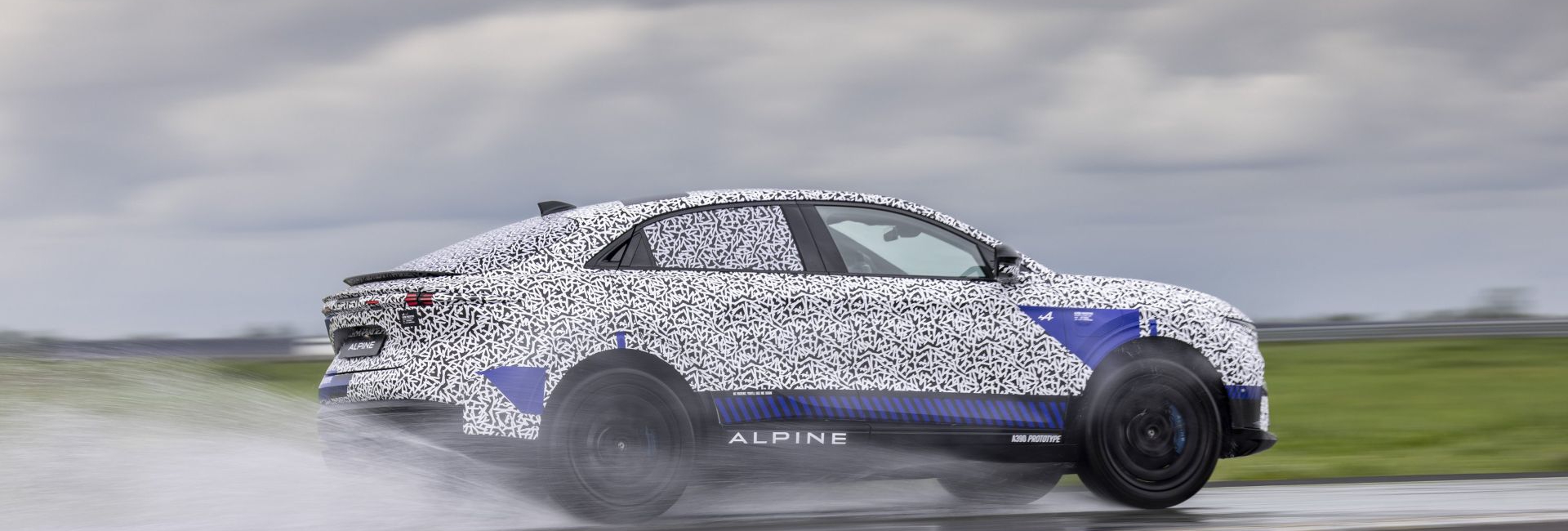 Olyat tud az A390, mint korábban egyetlen Alpine sem