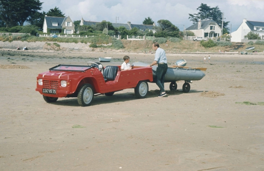 55 év elteltével is lenyűgöz a Citroën Méhari 