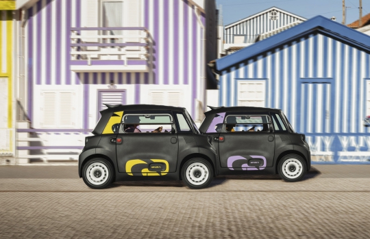 Szörfös kiadás készült a Citroën mopedautójából: itt az Ami Rip Curl