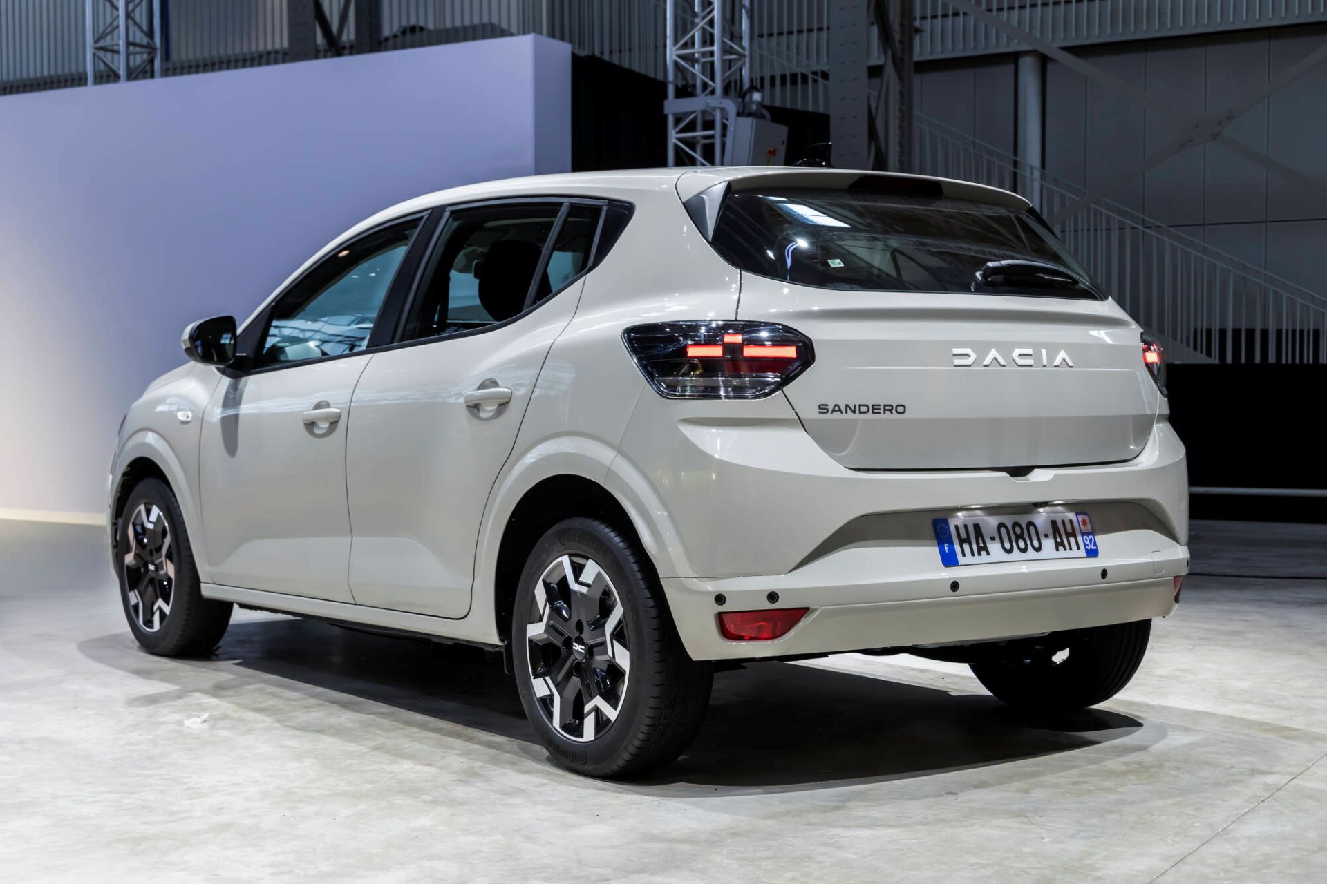 dacia-sandero-carnet-hir-2