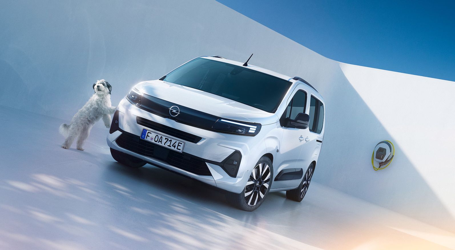 Opel Combo Electric egyterű - Már 15.130.000 Ft-tól!*
