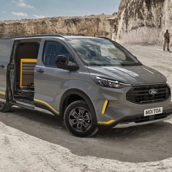 Ford E-Transit Custom - már 13.096.250 Ft + ÁFA-tól!*