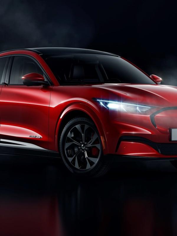 Ford Mustang Mach-E - Már 13.990.000 Ft-tól!*