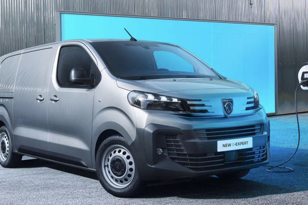 Peugeot e-Expert L2 50kWh - 9.399.000 Ft+Áfától