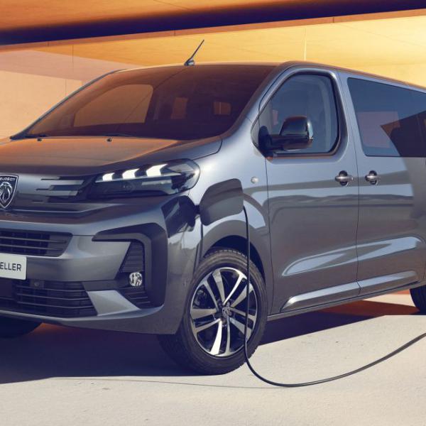 Peugeot e-Traveller - 13.499.000 Ft-tól