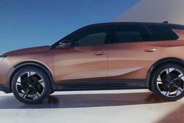 Új Opel Grandland Electric - Már 13.790.000 Ft-tól!*