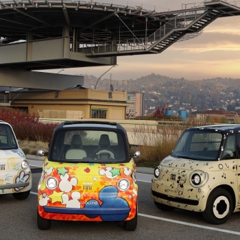 A 100 éves Disney előtt tiszteleg a Fiat a Topolinóval