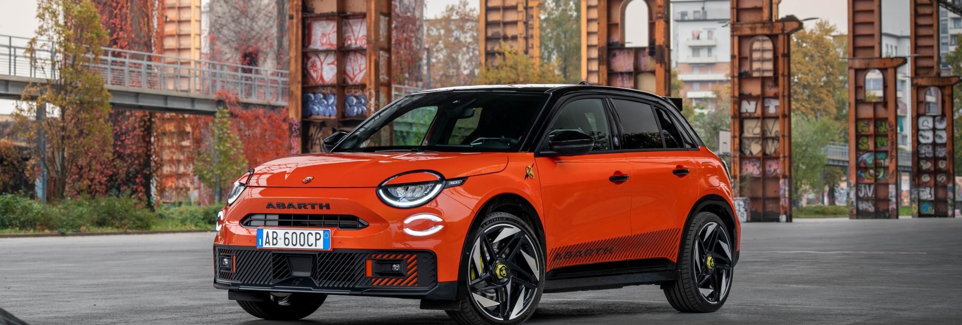 Alfa Romeók, Fiatok, Lanciák és Maseratik szállítják a téli olimpia versenyzőit és vendégeit