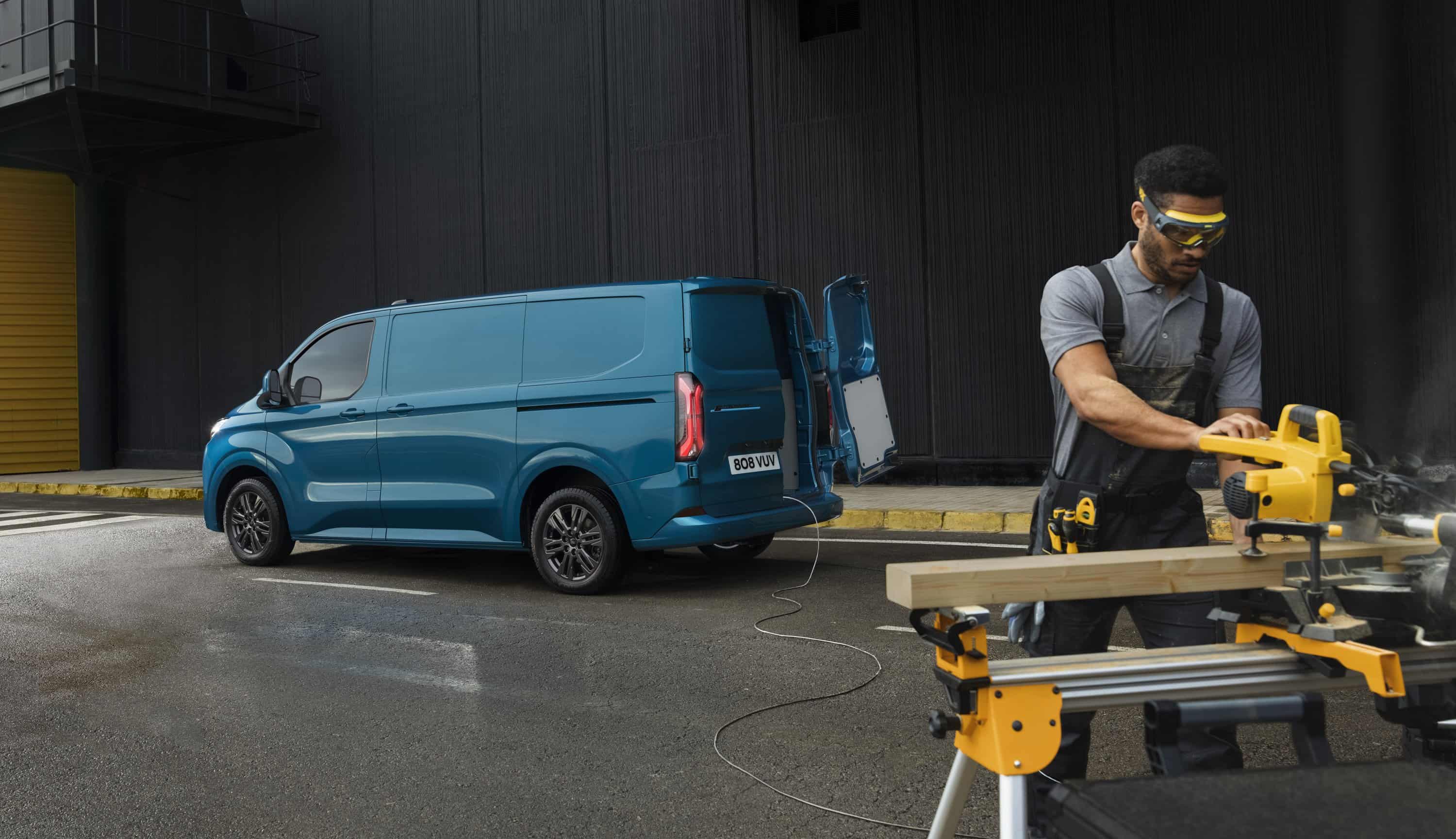 ford-e-transit-custom