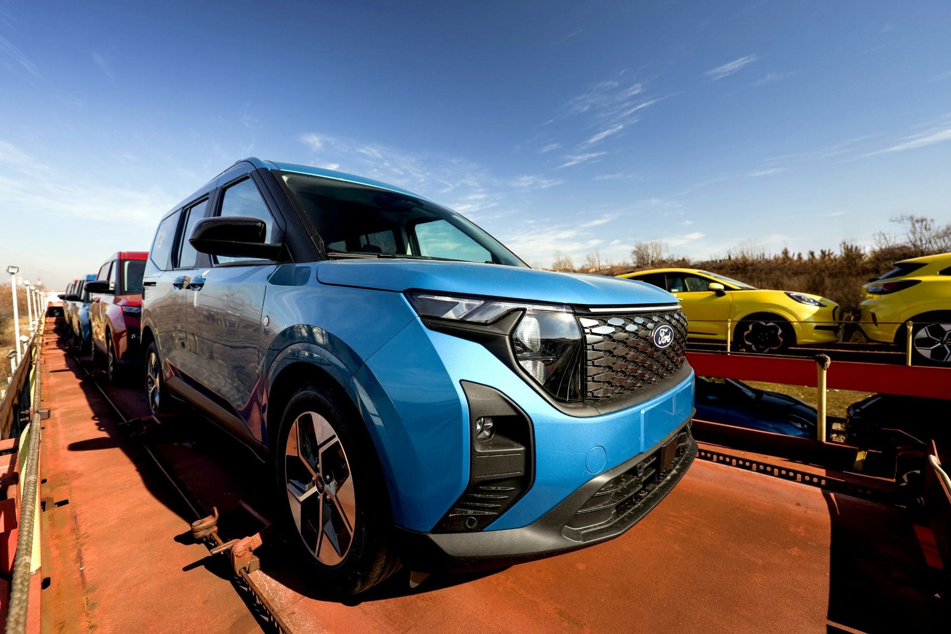 2025-bovul-a-ford-elektromos-kinalata-carnet-hir-3