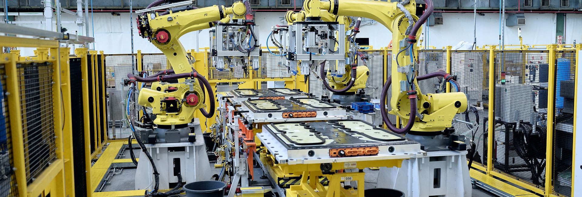Robothadsereg segít elkészíteni a Ford villanyautóit