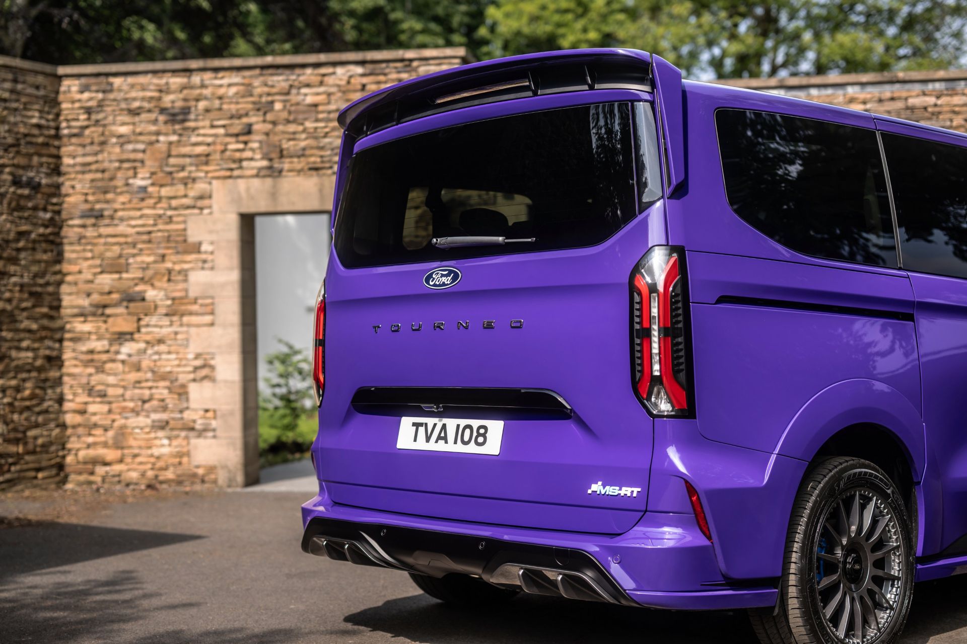 ford-etourneo-custom-ms-rt-carnet-hir-7