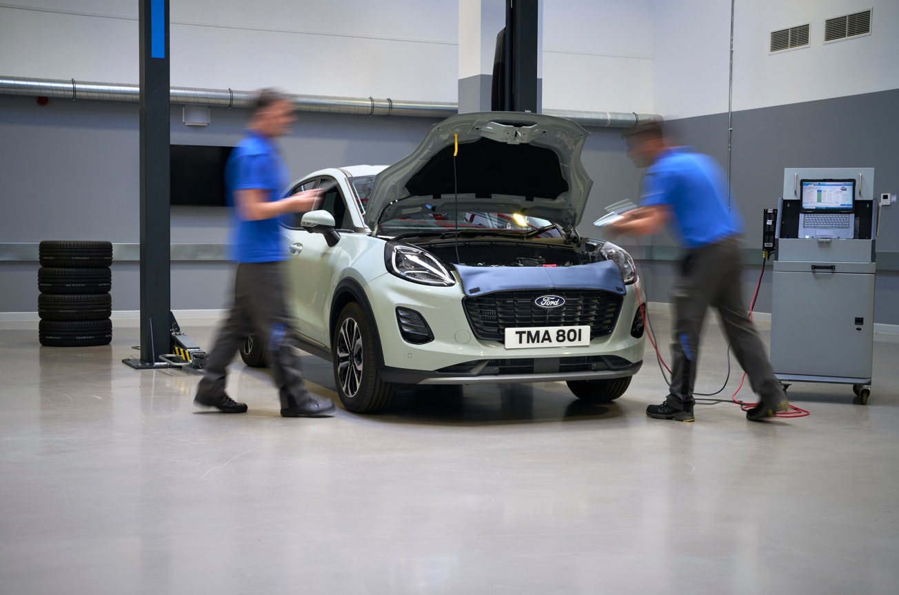 ford-expressz-szerviz-carnet