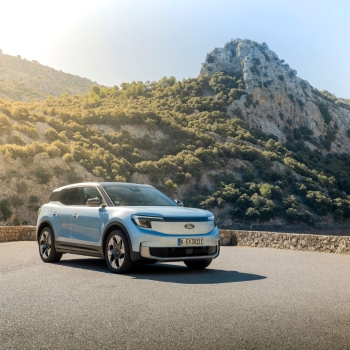 Tovább bírják, jobban tudják a Ford családi villanyautói