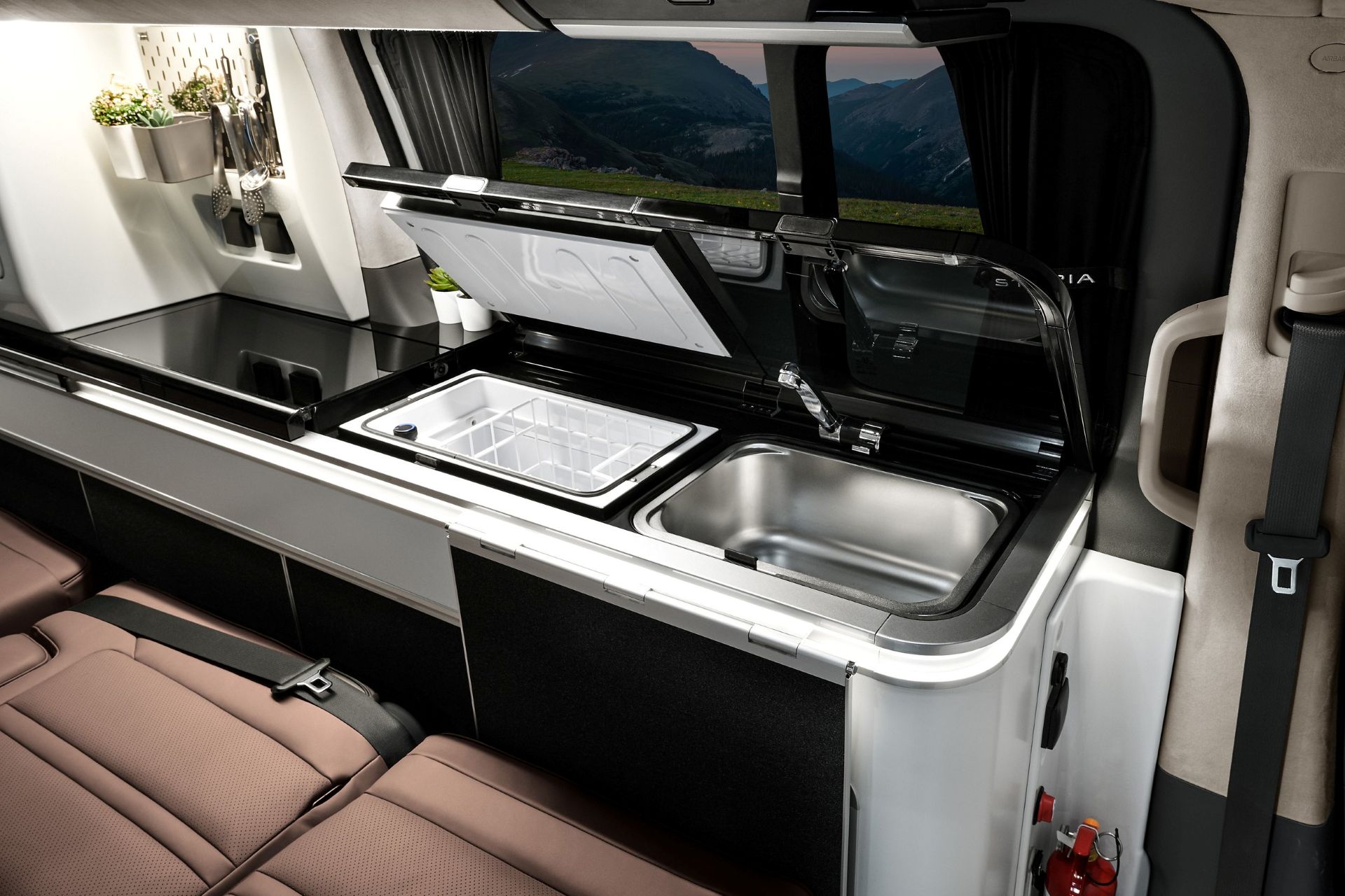 hyundai-staria-camper-concept-carnet-hir-7