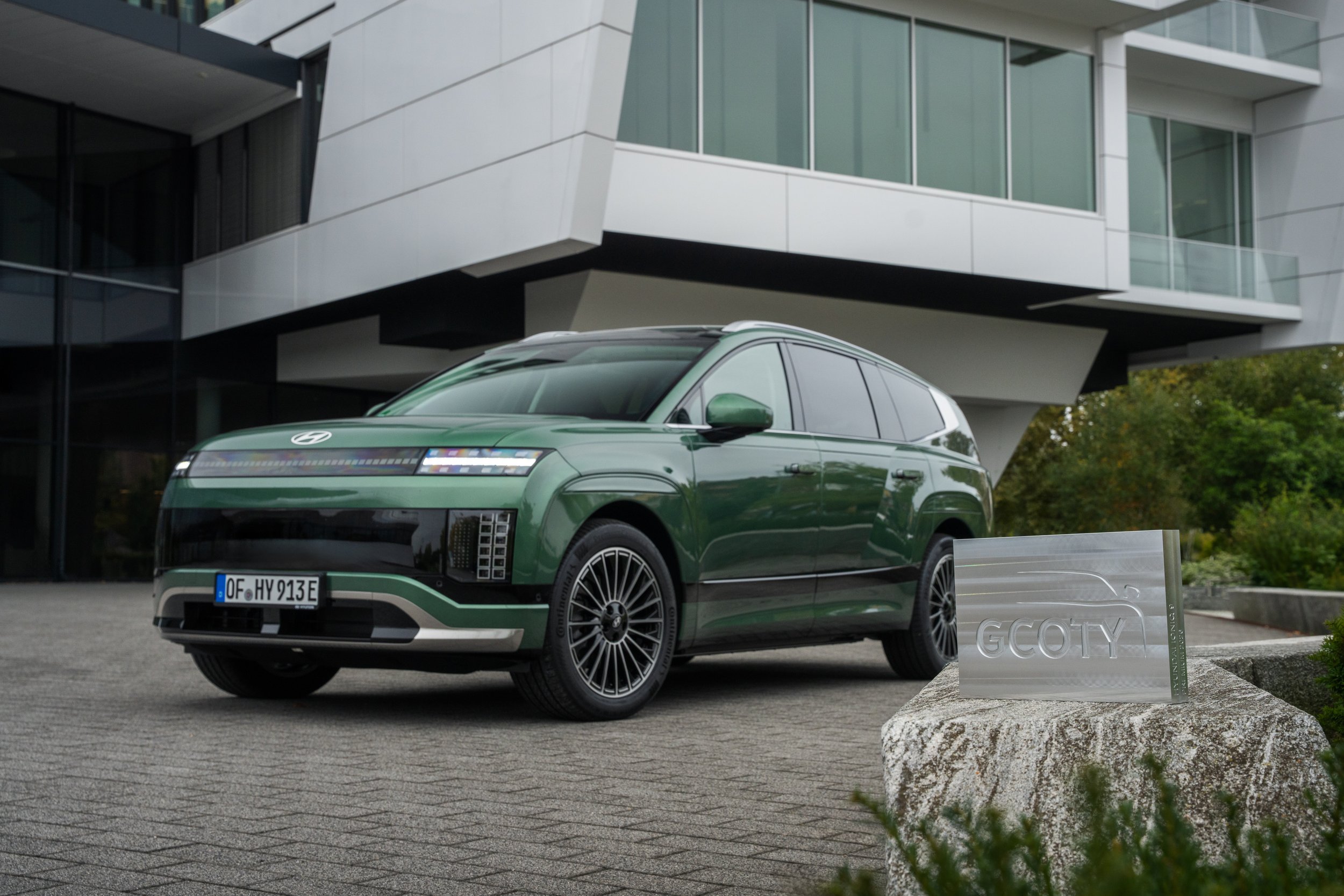 hyundai-ioniq-9-gcoty-2026-award-carnet-hir-2