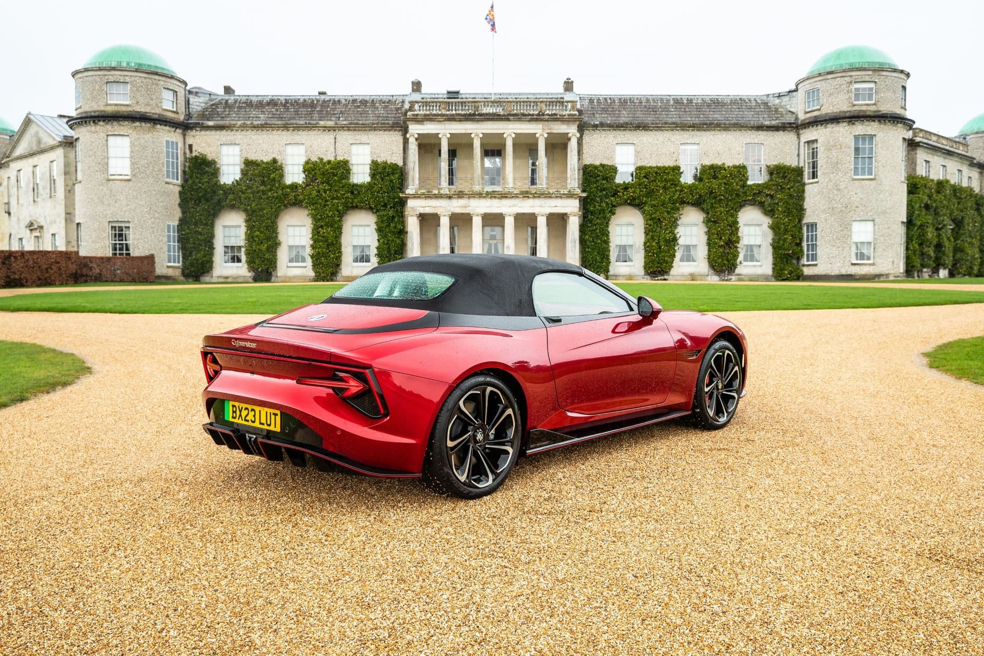 goodwood-fos-mg-central-feature-reveal-2024-carnet-hir-3