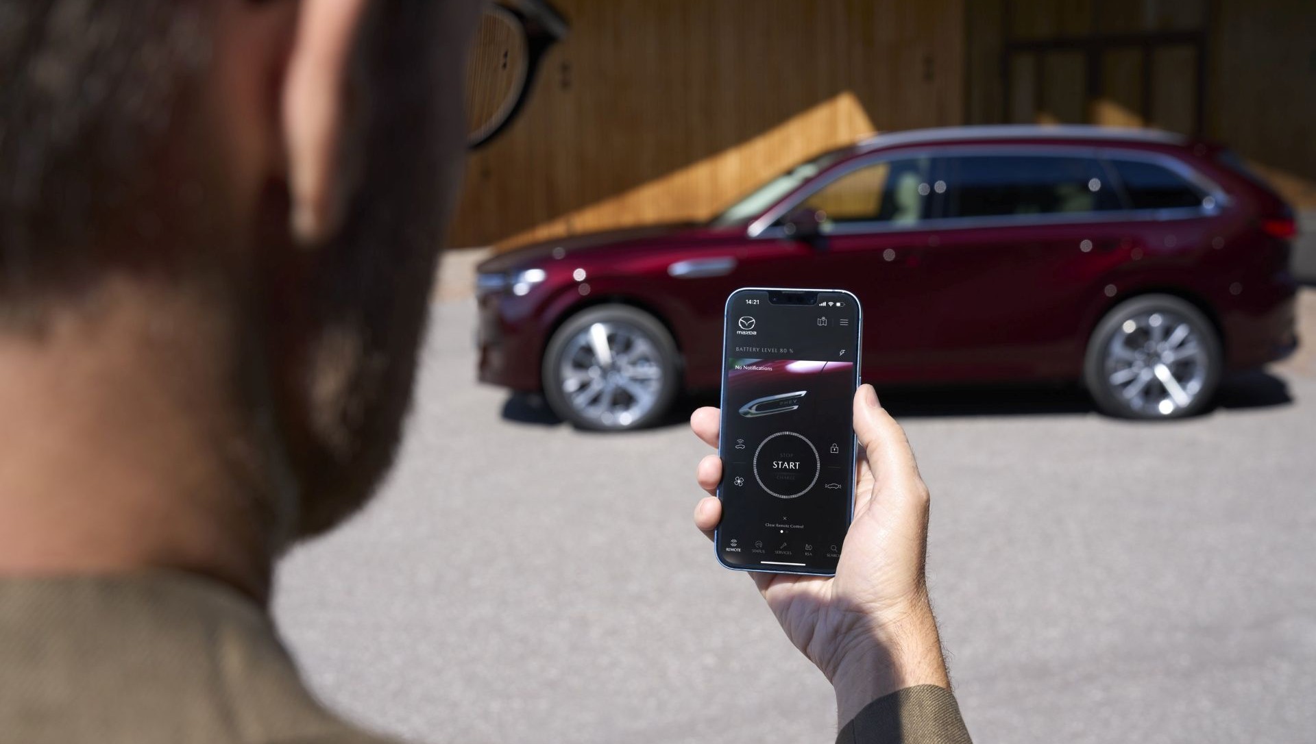 2024-mazda-cx-80-charging-carnet-hir-3