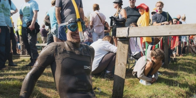 Földön futók, lápúszók, otthon sátrazók márkája a Dacia 