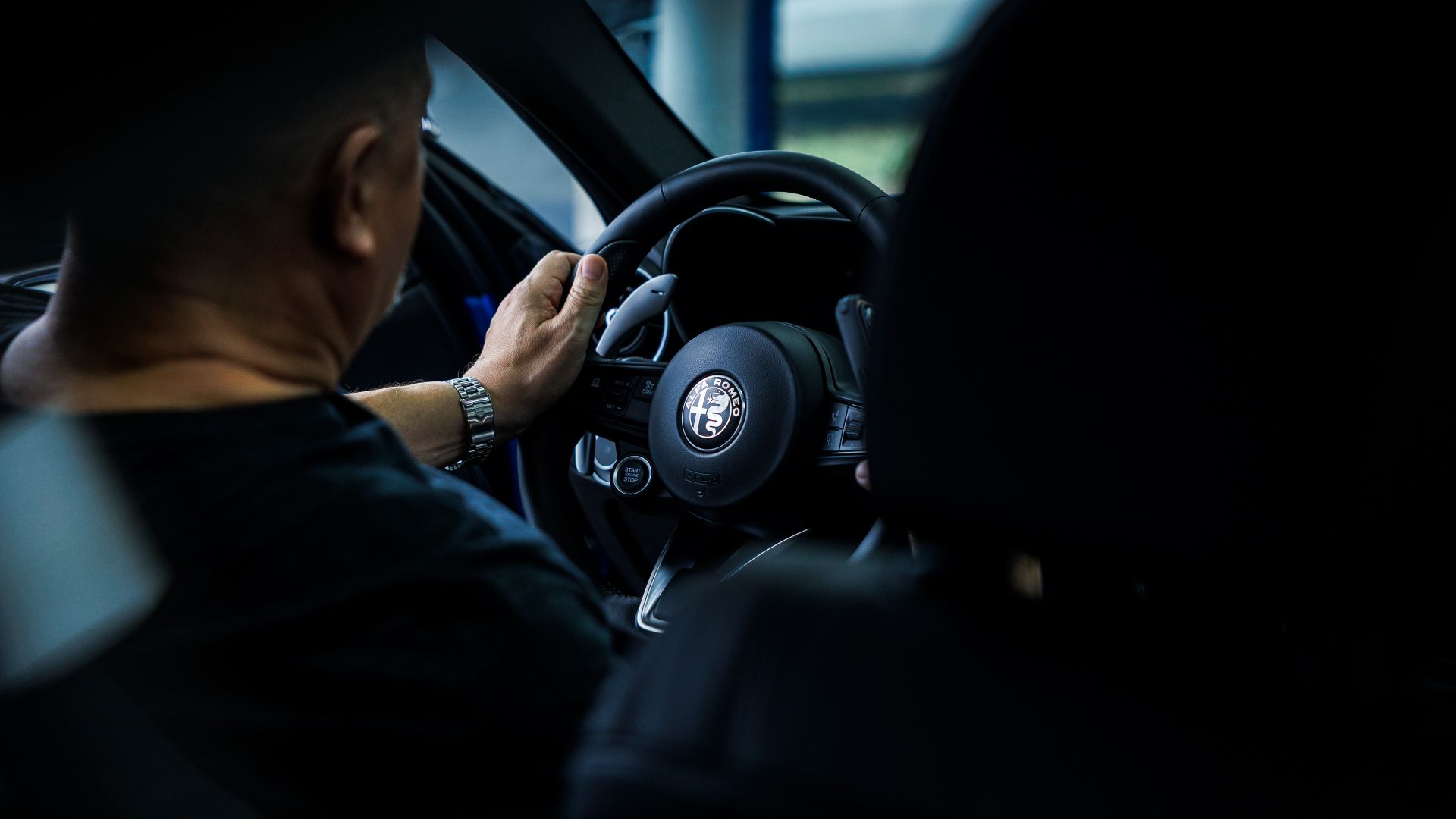 2025-09-16-alfa-romeo-roadshow-budaors-carnet-hir-15