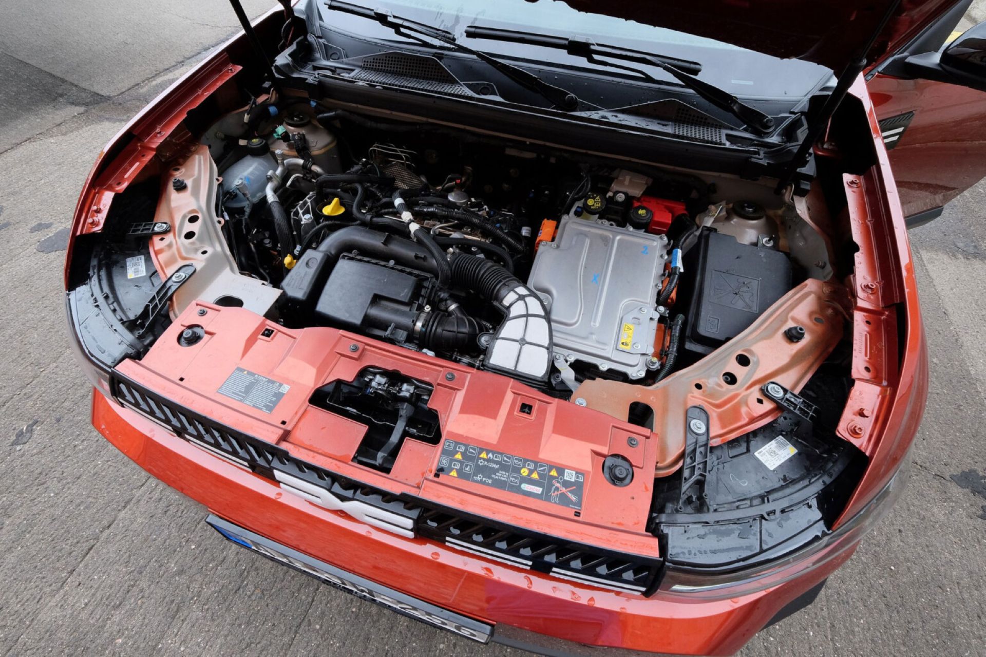 legtakarekosabb-autok-dacia-bigster-hibrid-carnet-hir-2