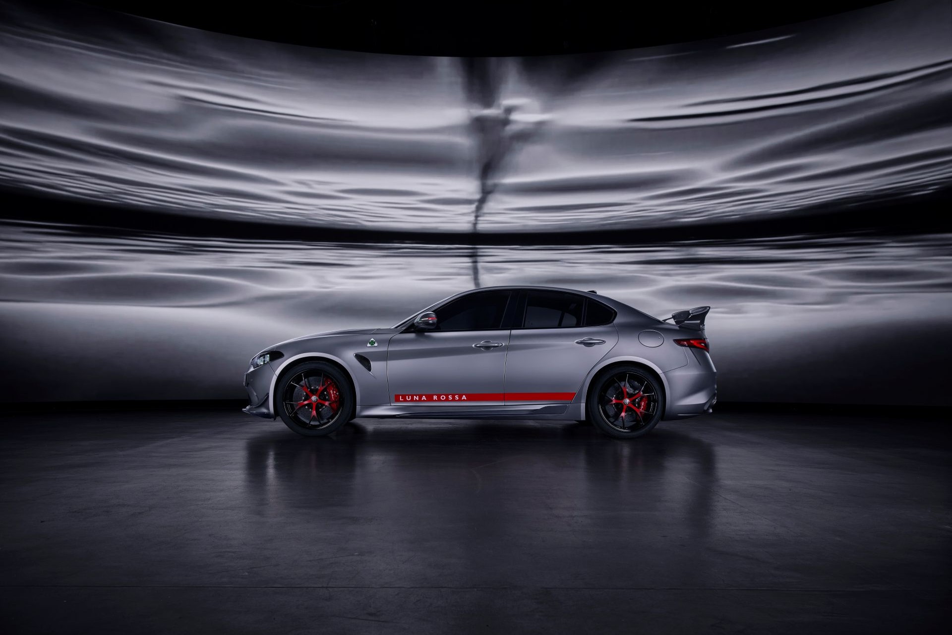 giulia-quadrifoglio-luna-rossa-carnet-hir-9