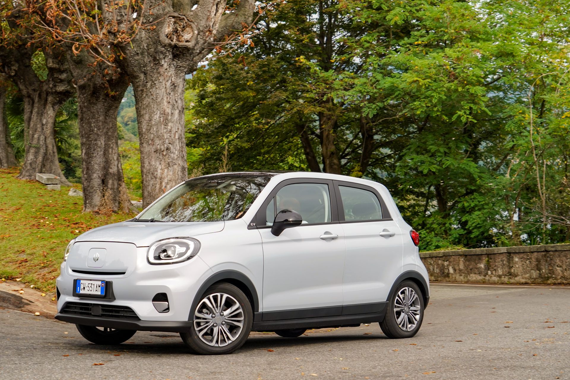 leapmotor-t03-esterni-carnet-hir