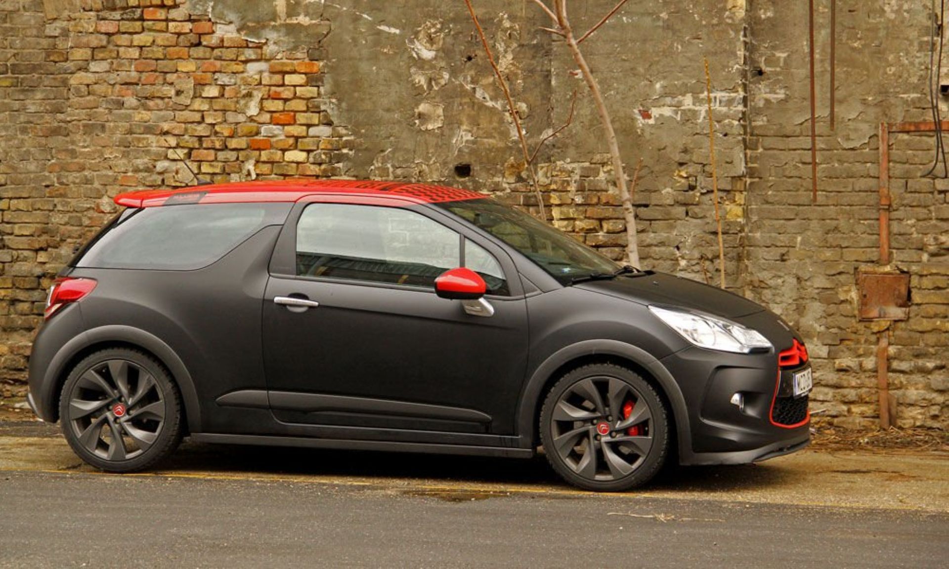 citroen-ds3-loeb-edition-carnet-hir