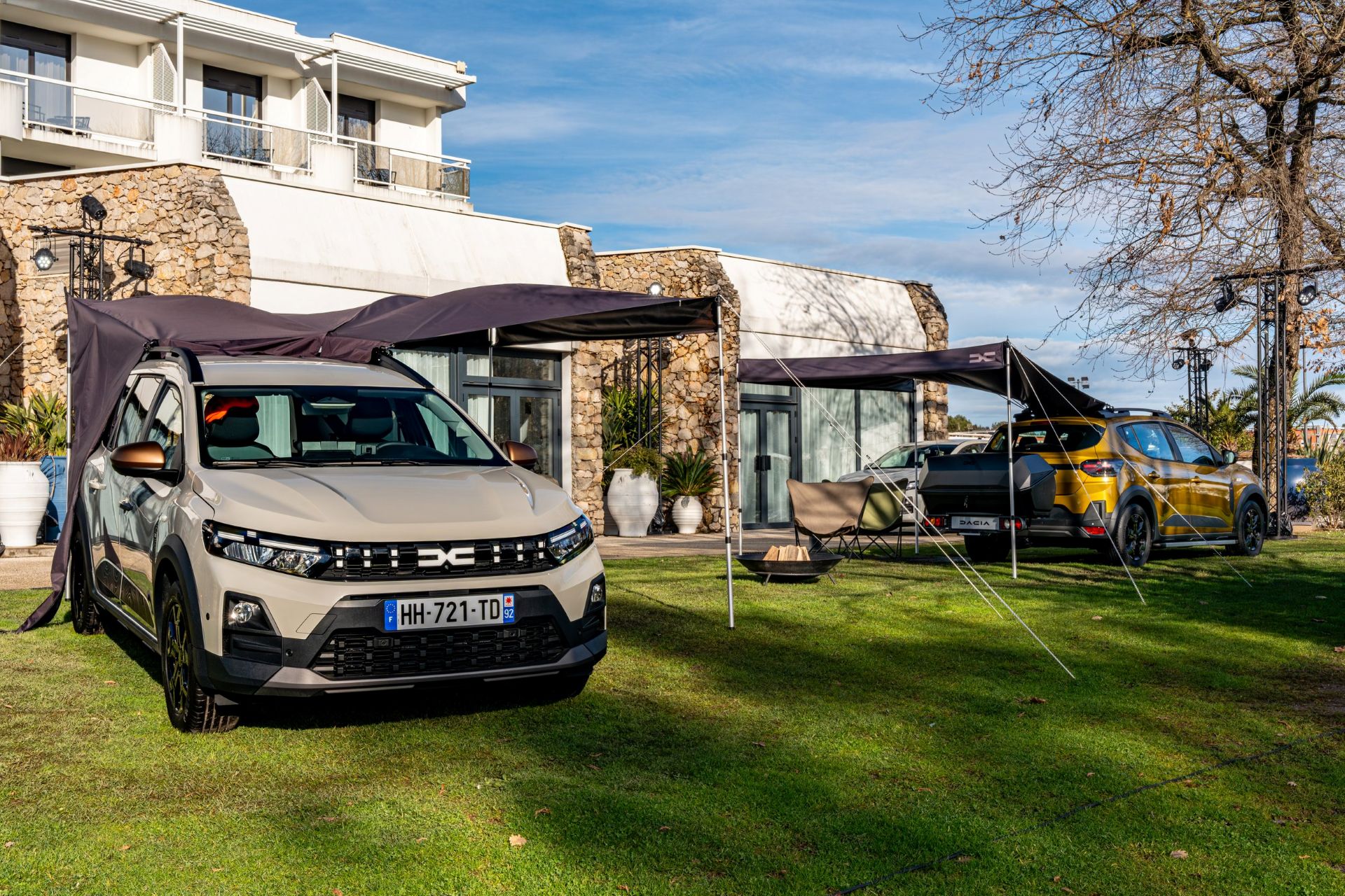 dacia-kiegeszitok-in-nature-youclip-carnet-hir-4