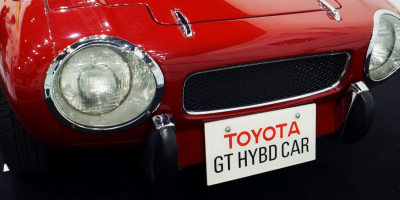 Így segített a repülés a Toyota hibridjének