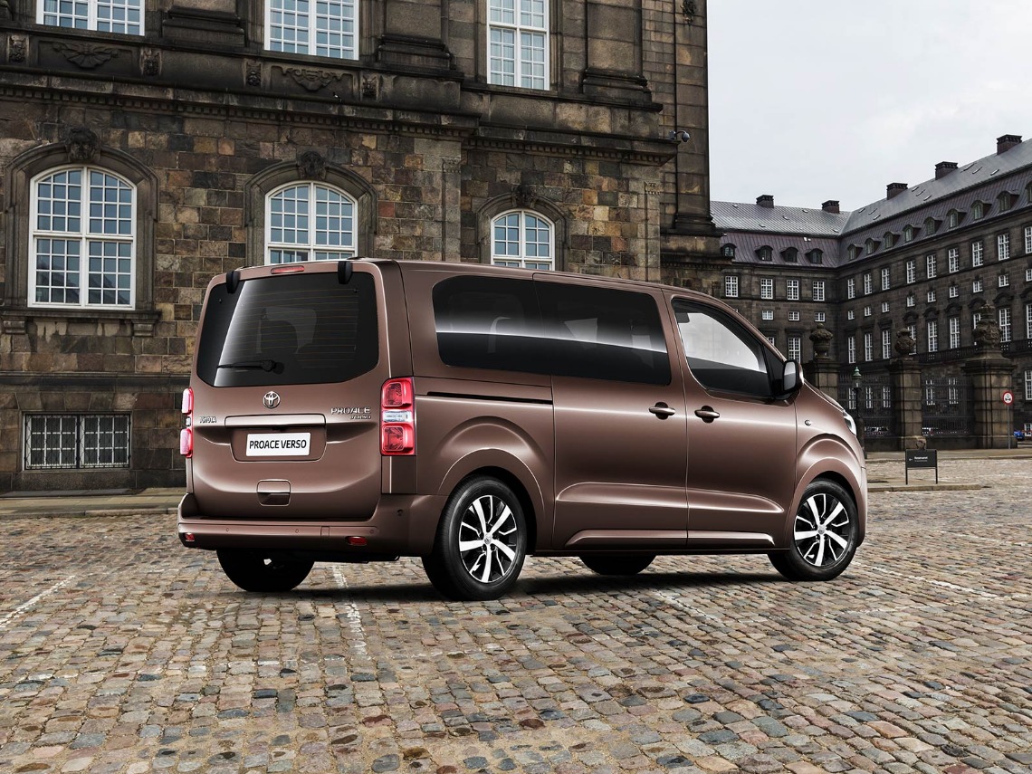 Toyota proace фото