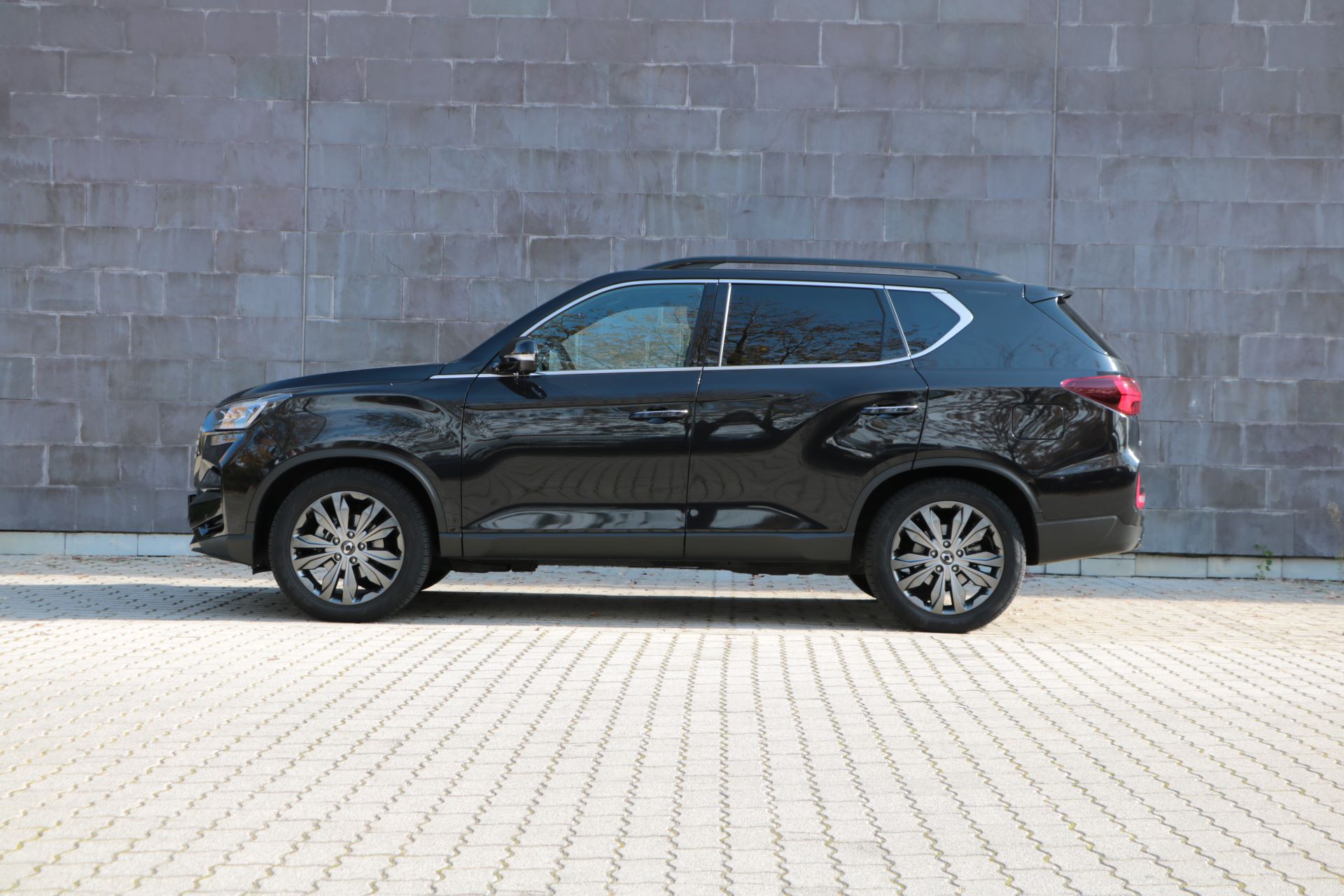 teszt-ssangyong-rexton-g4-2-2-e-xdi-black-edition-carnet-hir-1