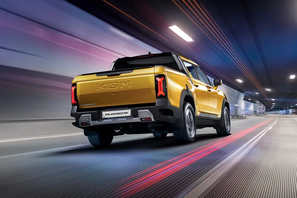 kgm-musso-ev-3