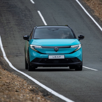 Ezzel az autóval csúcsra tör a Nissan