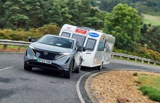 Másfél tonnával verhetetlen a Nissan Ariya