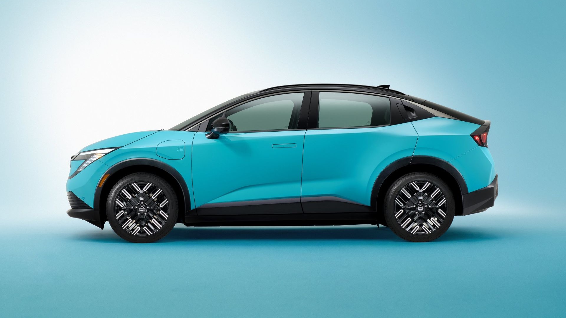 a-vilag-legjobb-hajtaslancai-kozott-a-nissan-leaf-carnet-hir-6