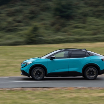 A világ legjobbjai között a Nissan villanyautója