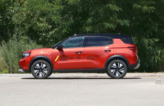 Teszt: Opel Frontera 1.2 48 V MHEV