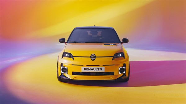 uj-renault-r5-e-tech-electric-akcio-carnet
