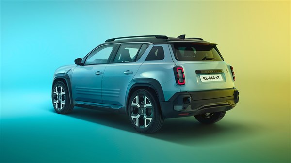 uj-renault-r4-e-tech-electric-akcio-carnet-4
