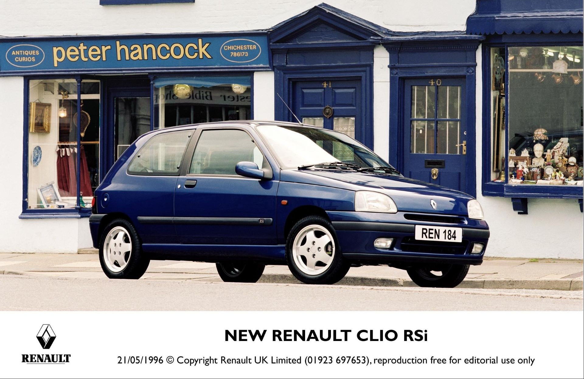 renault-clio-tortenelem-carnet-hir