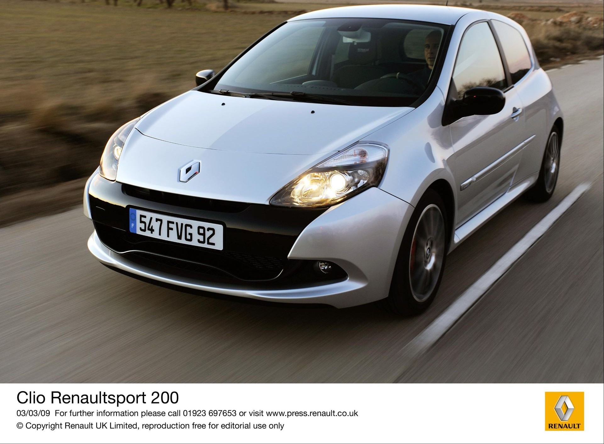 renault-clio-visszatekintes-carnet-hir-4
