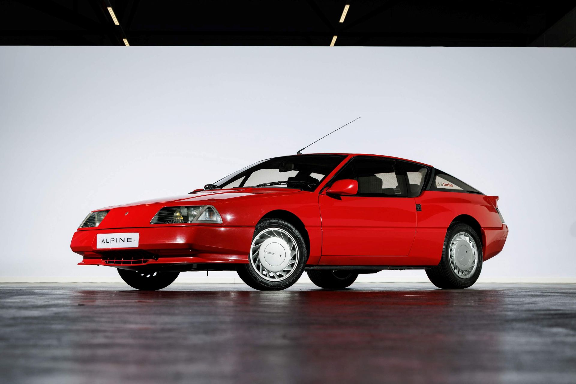 alpine-v6-turbo-carnet-hir