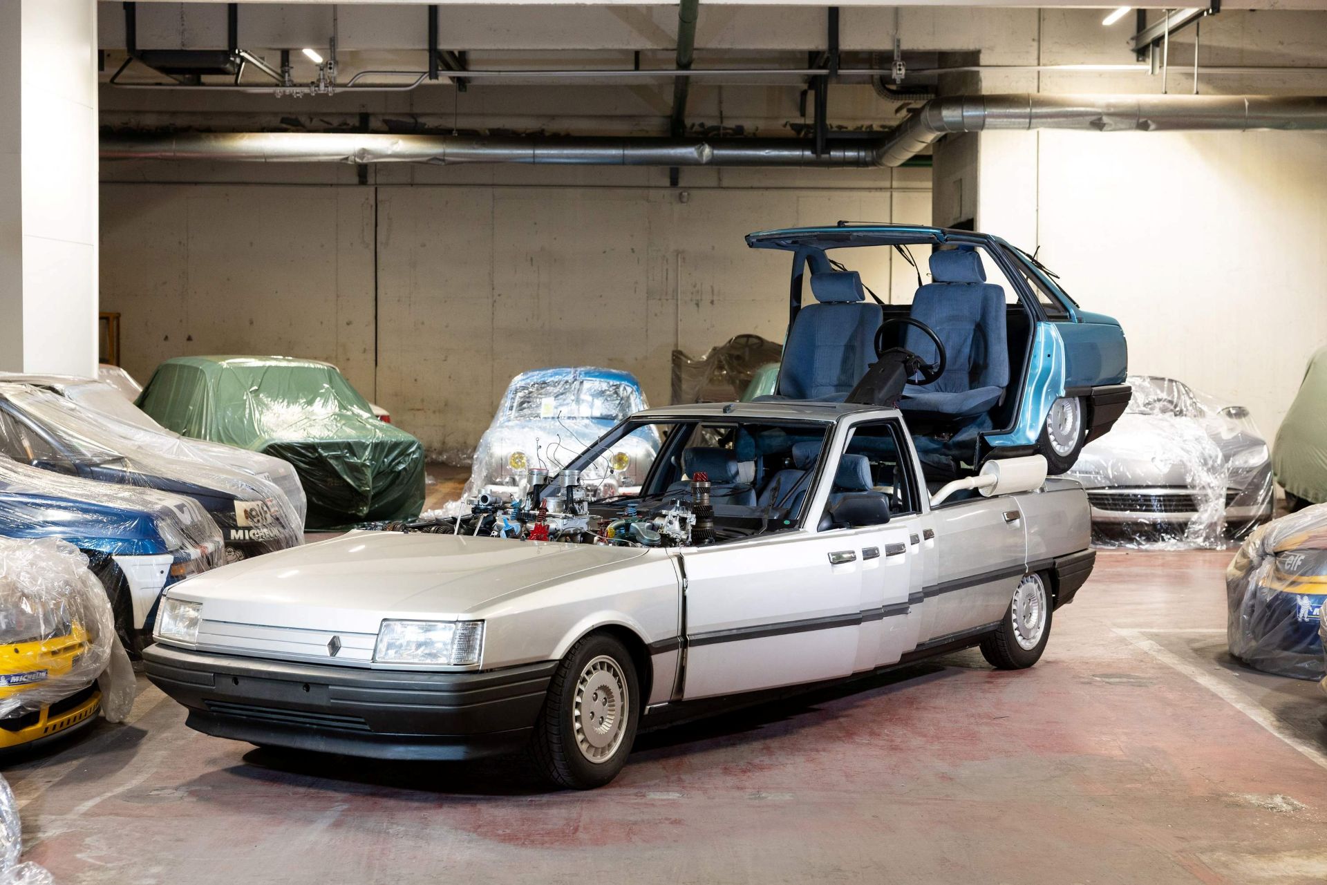 renault-21-from-the-film-levy-and-goliath-carnet-hir