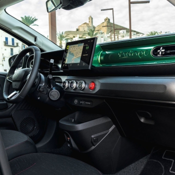 Saját rádióműsort kapnak a renault-sok