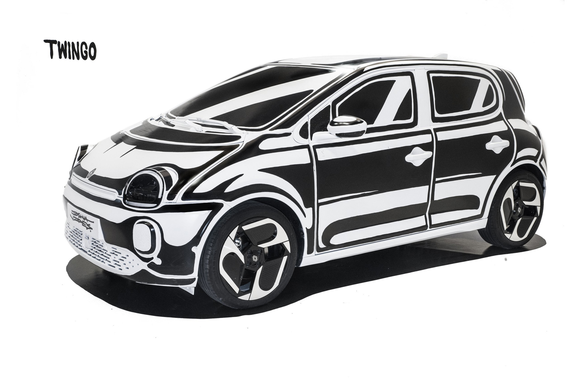 renault-twingo-e-tech-electric-techno-mango-yellow-carnet-hir