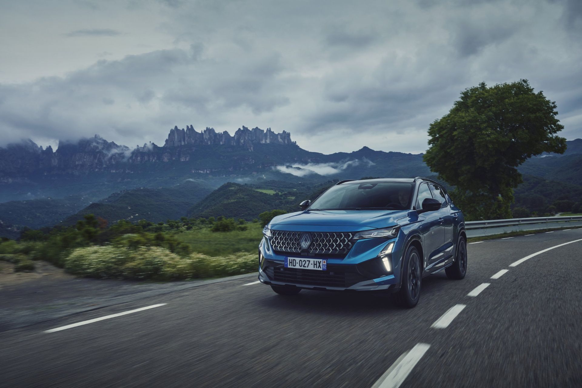 renault-austral-esprit-alpine-overseas-blue-carnet-hir